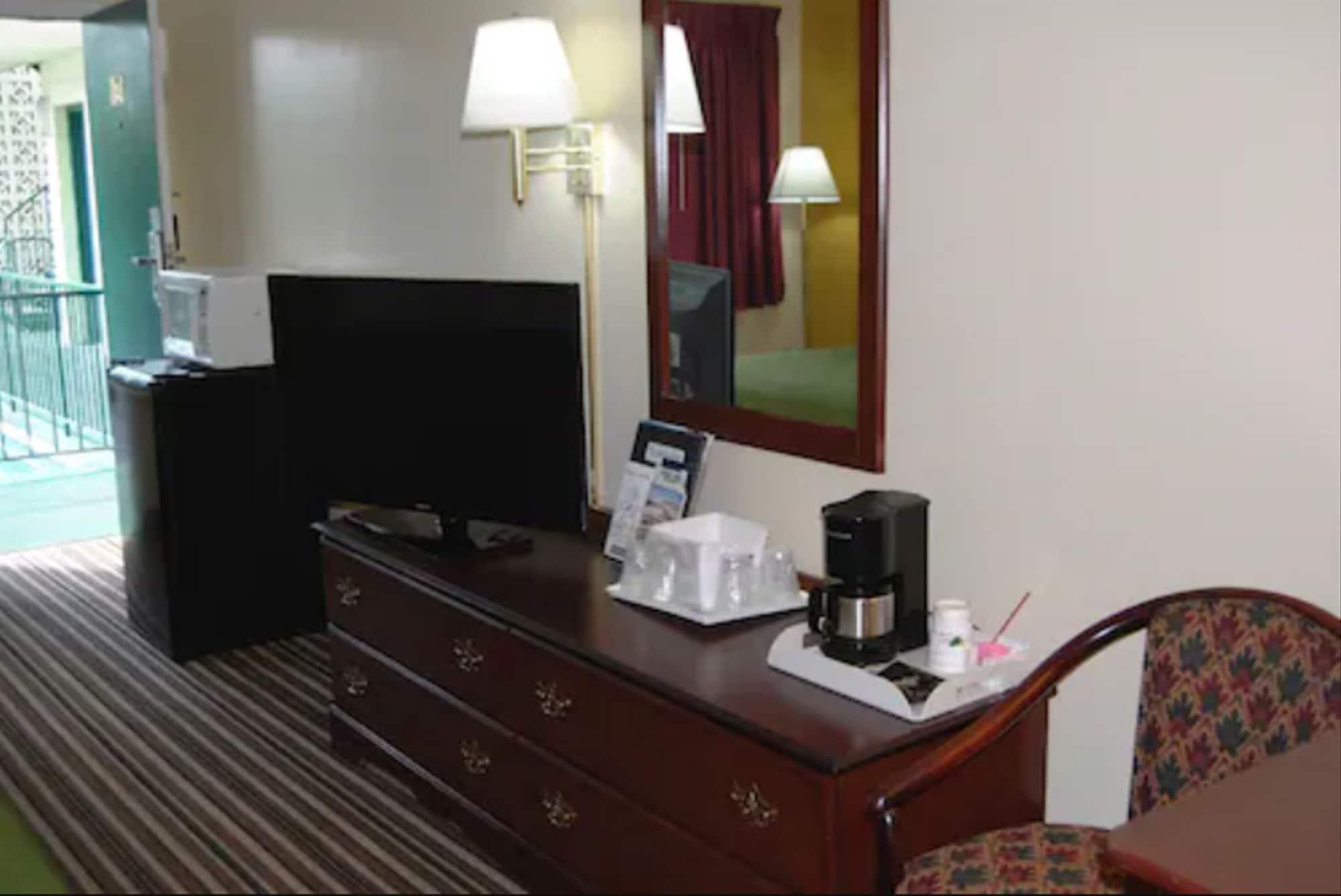 Travelodge By Wyndham Chambersburg Eksteriør billede