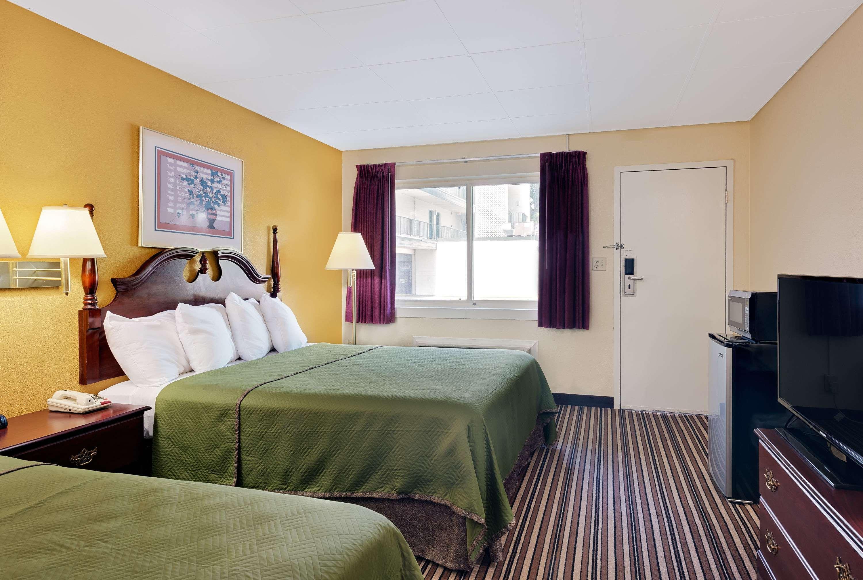 Travelodge By Wyndham Chambersburg Eksteriør billede
